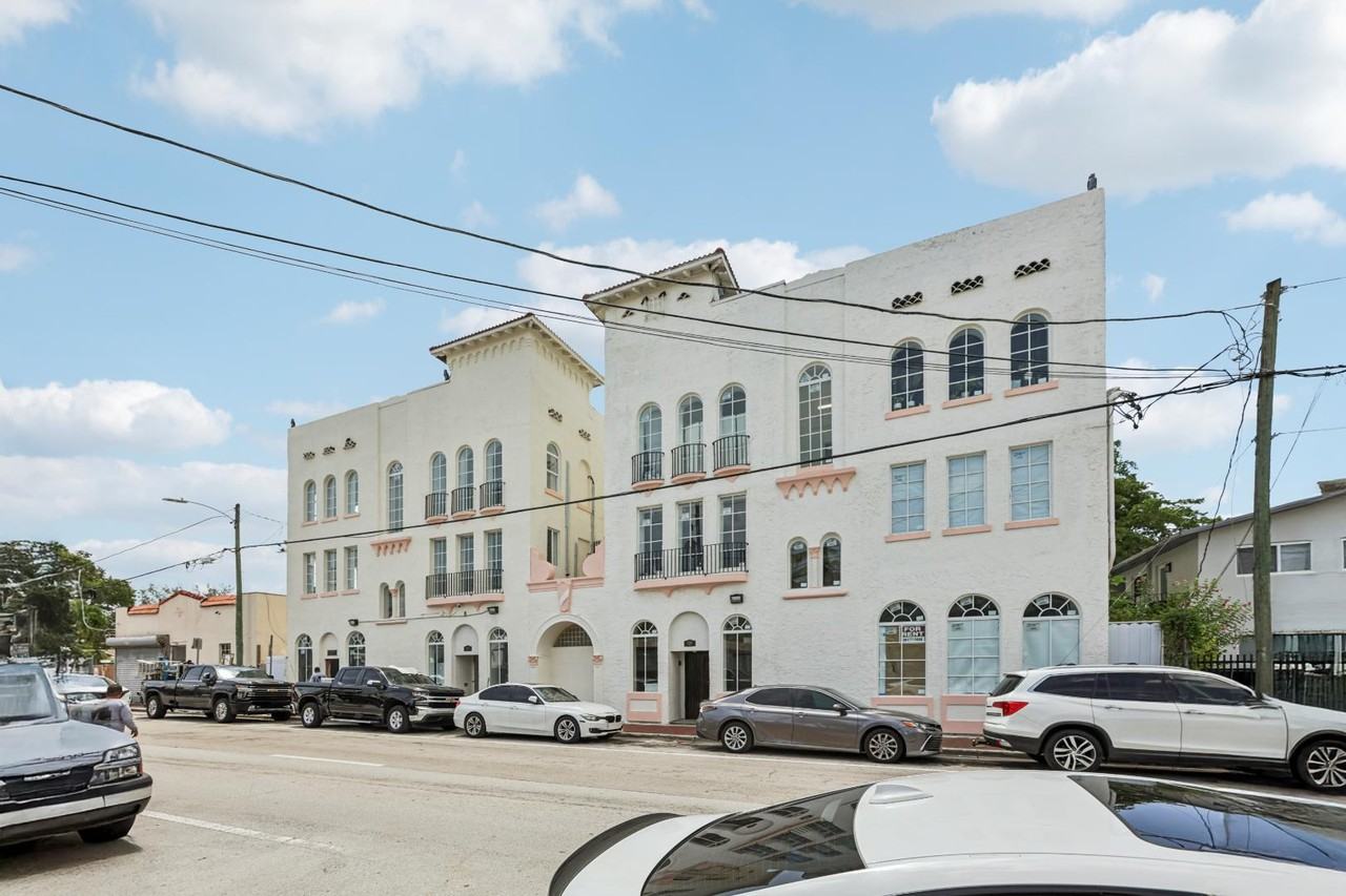 1250 SW 6th St - Photo 3 of 9