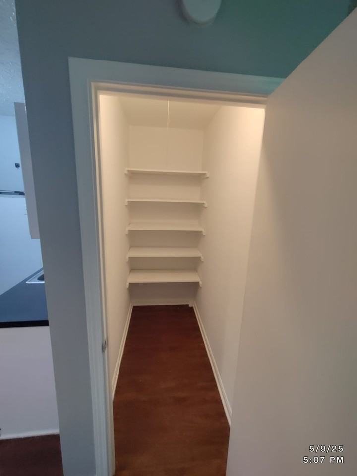 1801 Maple Avenue - Photo 6 of 28