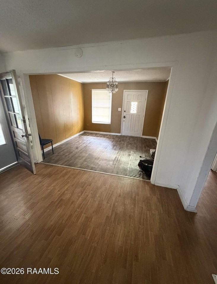 518 Governor Mouton St - Photo 2 of 10