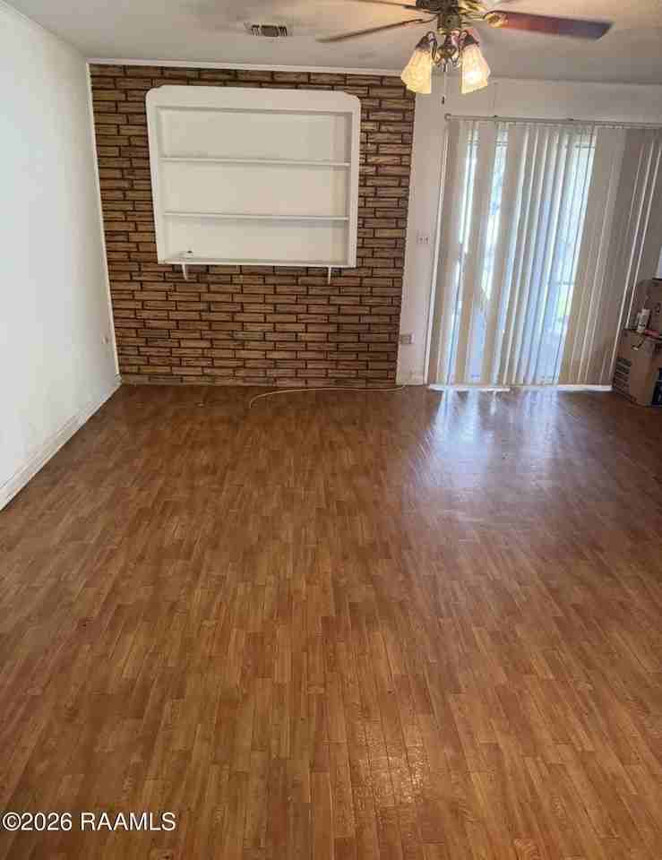 518 Governor Mouton St - Photo 3 of 10