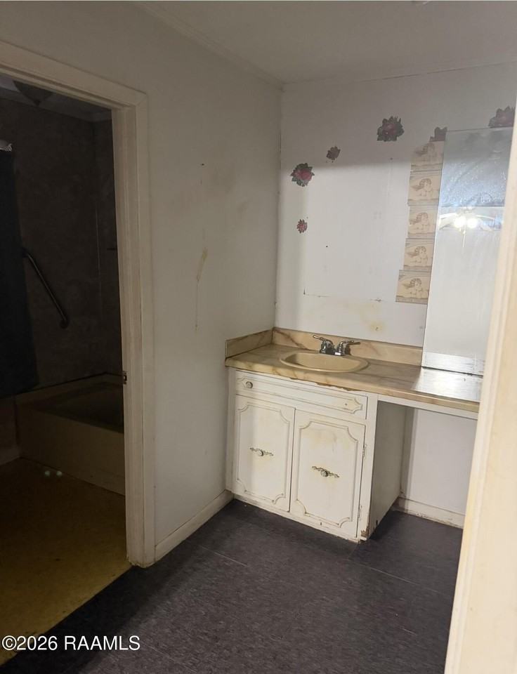 518 Governor Mouton St - Photo 7 of 10