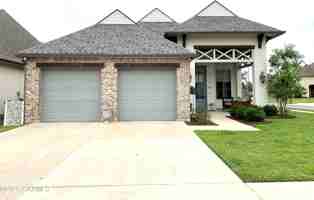 featured image of 200 Cypress View Dr