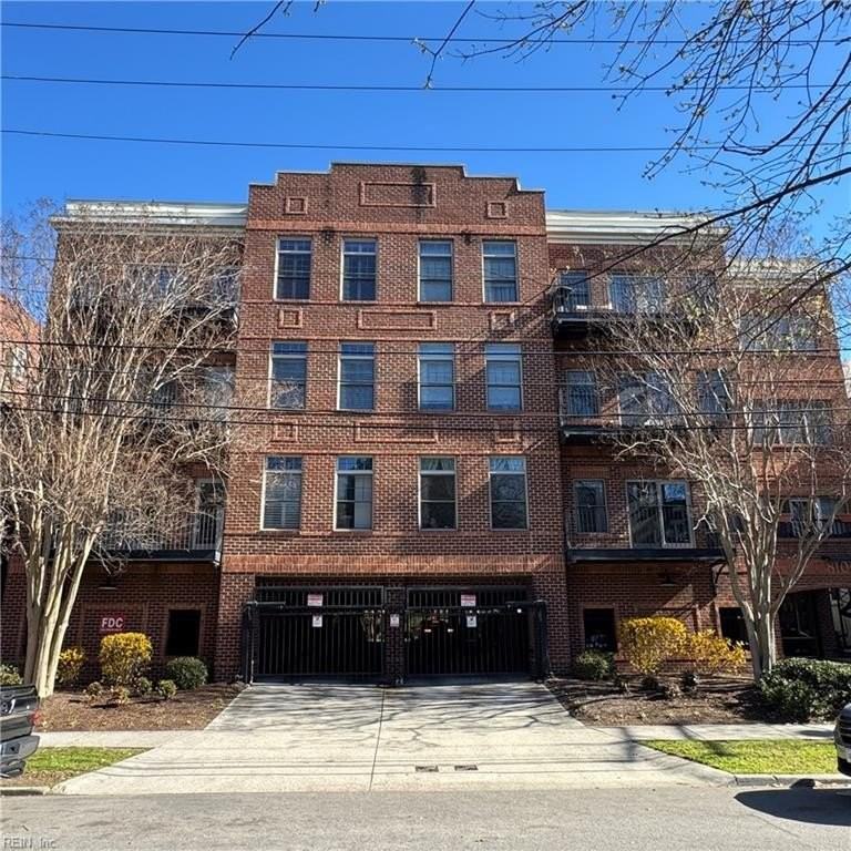 810 W Princess Anne Rd #303 - Photo 2 of 20