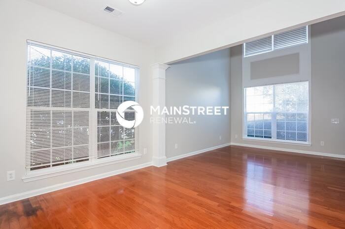 14046 Dingess Rd - Photo 3 of 17