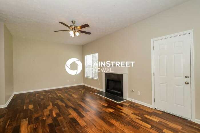 4772 Creekside Pl - Photo 4 of 17