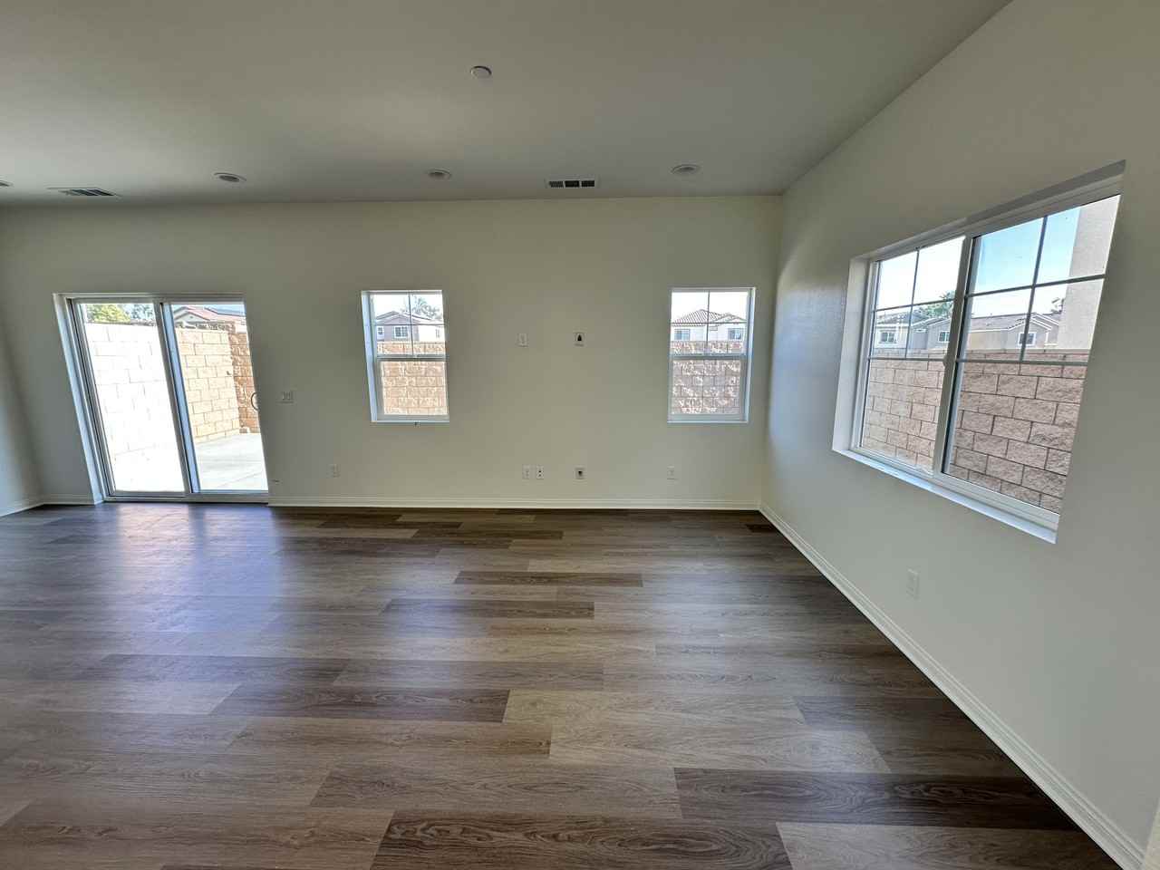 N Lassen Ave #1 - Photo 4 of 21