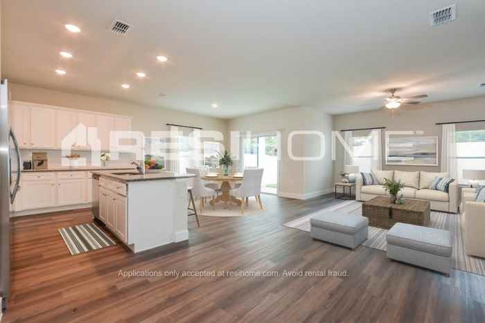 5209 Hartwood Loop - Photo 4 of 15