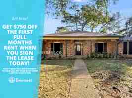 featured image of 2101 Lamar Dr