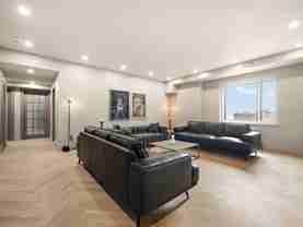 3940 Chemin de la Côte-des-Neiges - Photo 1 of 1