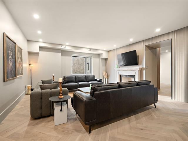 3940 Chemin de la Côte-des-Neiges - Photo 4 of 20