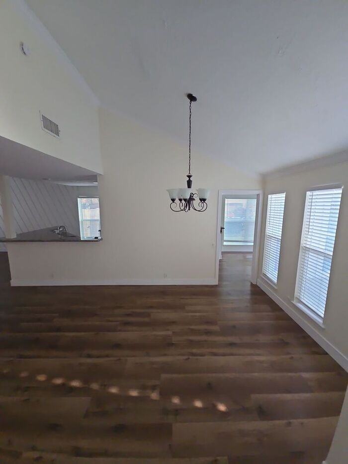 2102 Gray Falls Dr - Photo 7 of 23