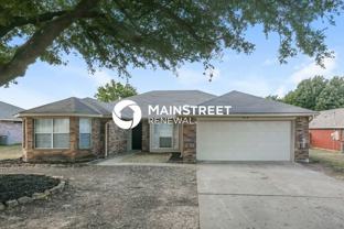 304 Meadowglen Dr - Photo 1 of 1