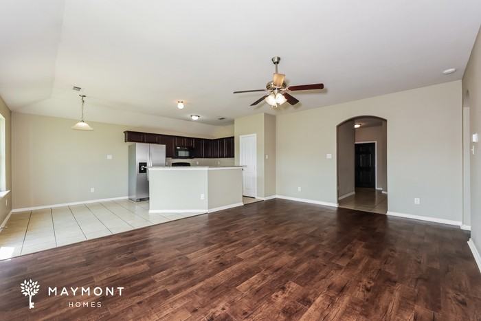 12513 Fenway Ct - Photo 4 of 17