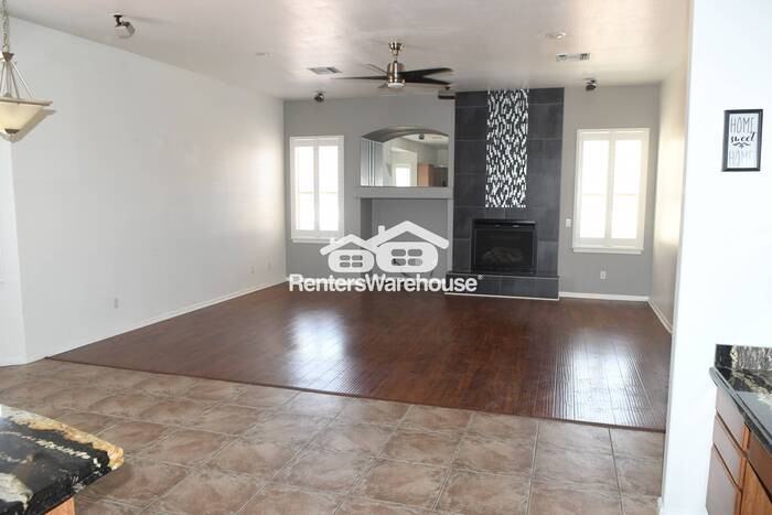 6027 N 133rd Dr - Photo 4 of 19