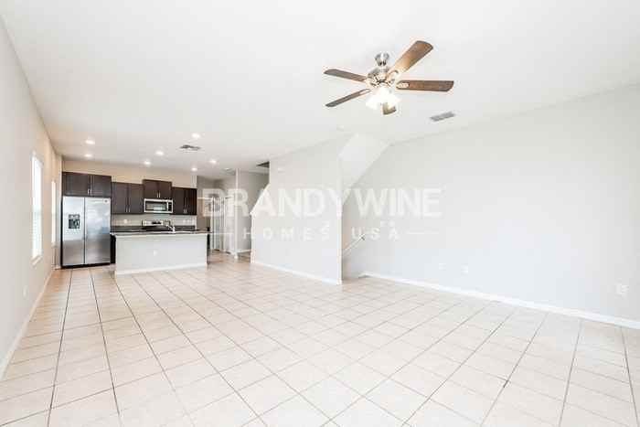 5568 Mercado Dr - Photo 6 of 32