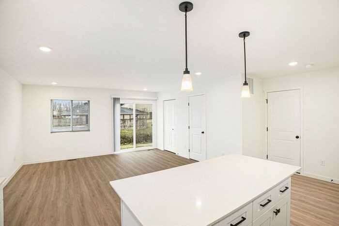 1904 Constantine Ct - Photo 7 of 24