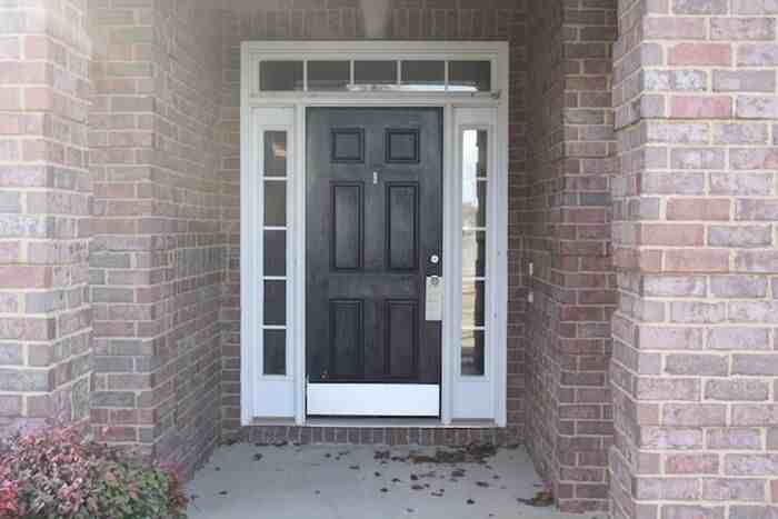 7010 Thornwood Ln Se - Photo 3 of 21