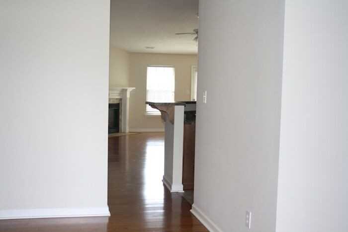 7010 Thornwood Ln Se - Photo 4 of 21