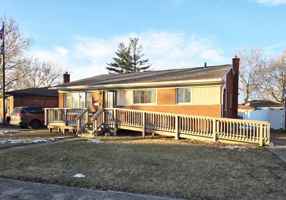 featured image of 28606 Denise St #1