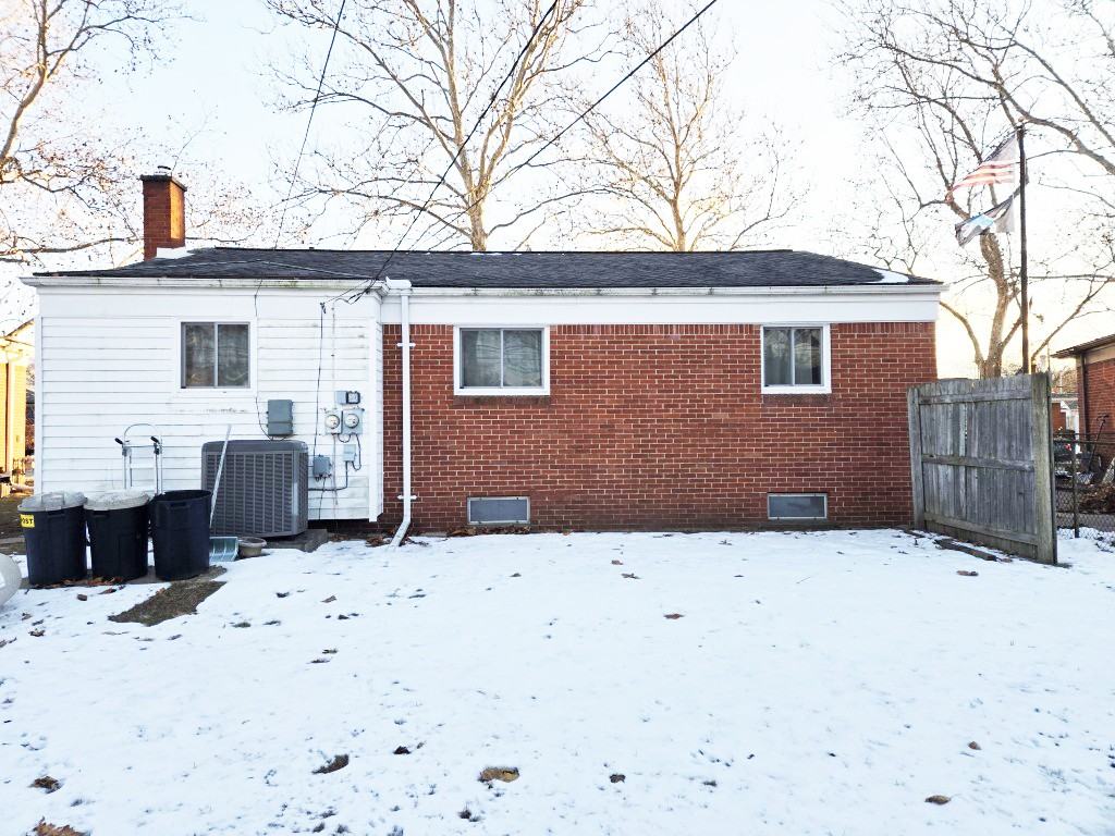 28606 Denise St #1 - Photo 4 of 27