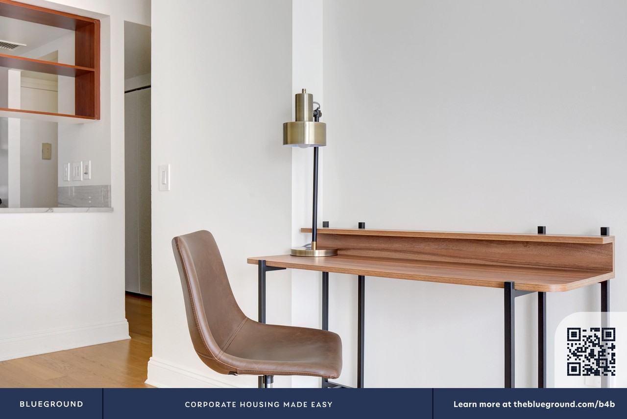 215 E 96th St #688 - Photo 5 of 31