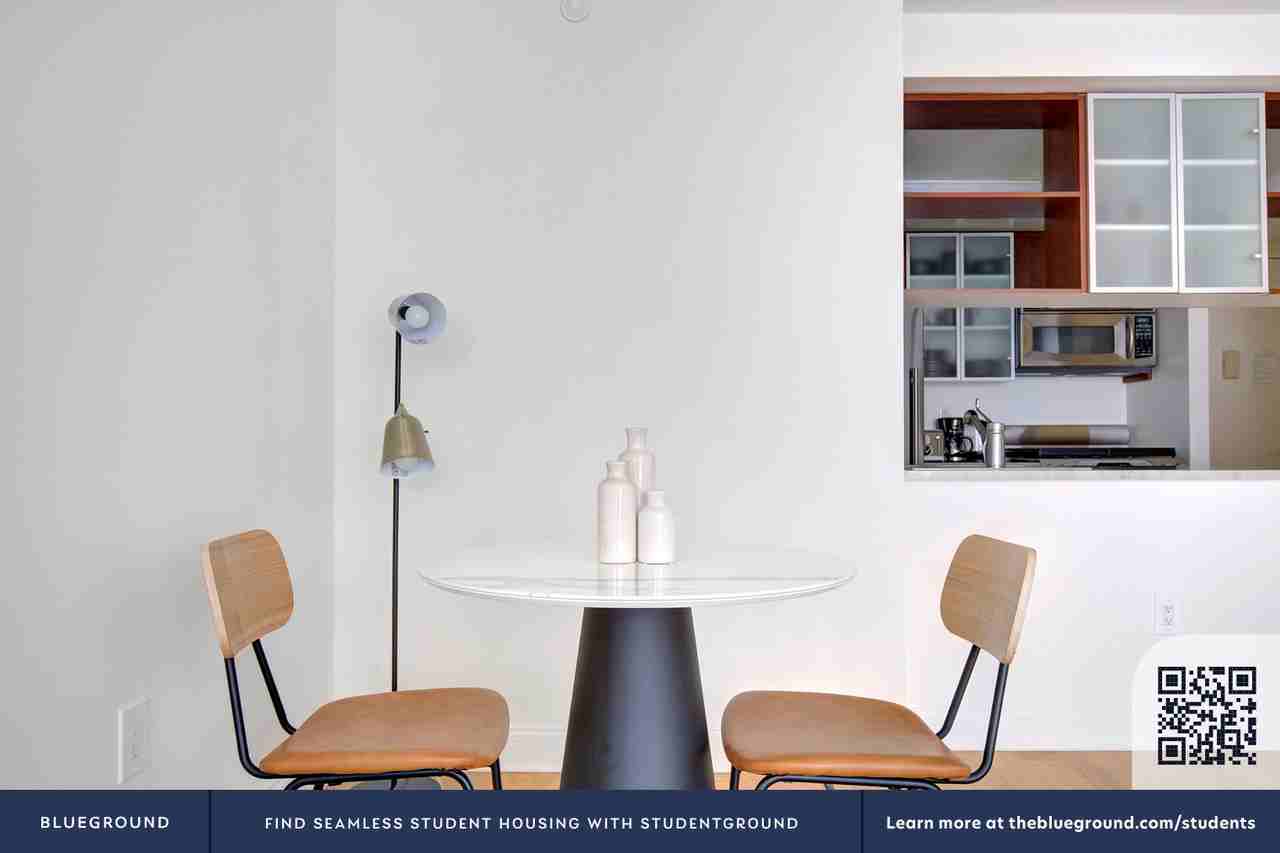 215 E 96th St #688 - Photo 6 of 31