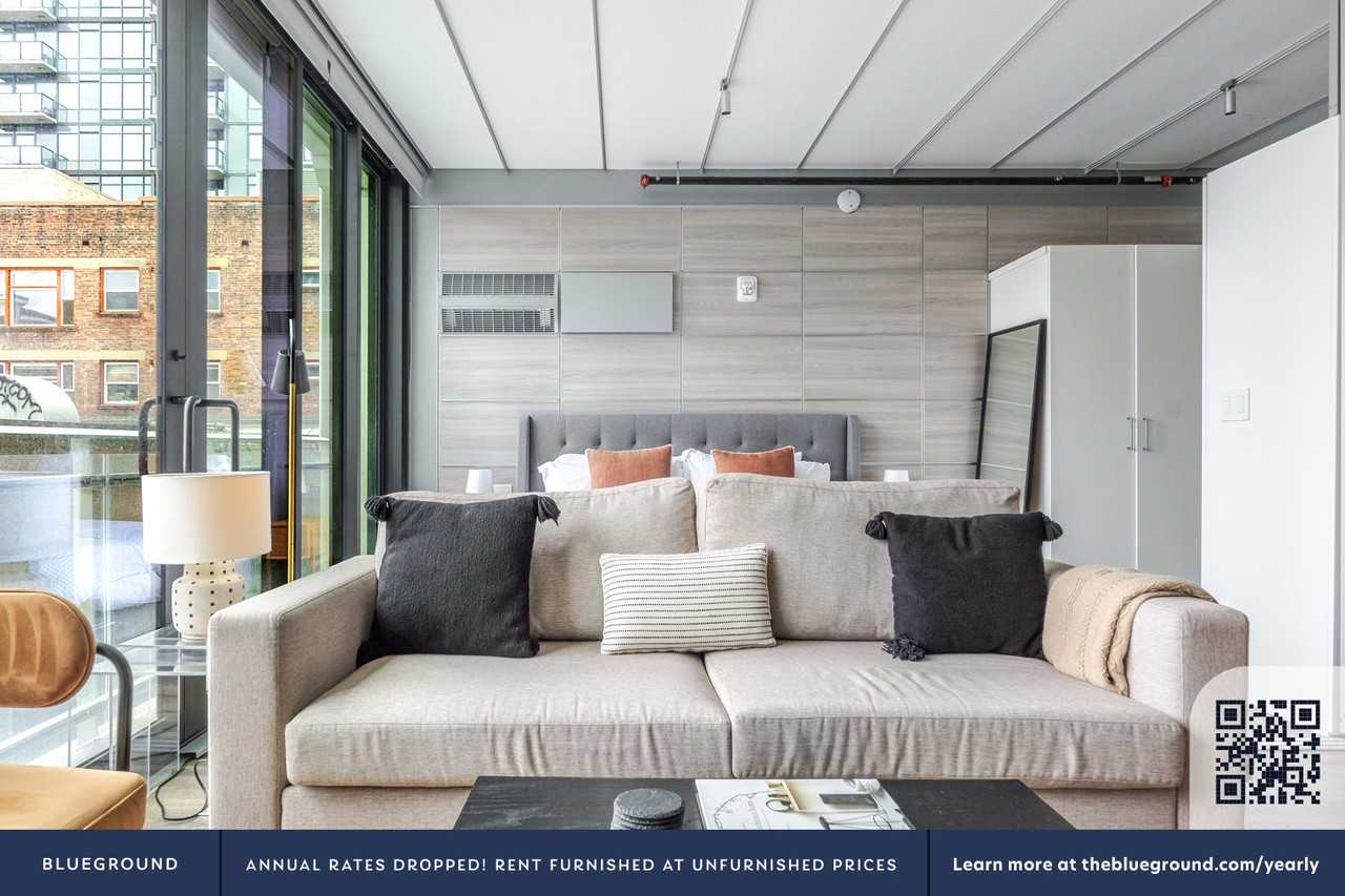 303 Battery St #762 - Photo 3 of 26