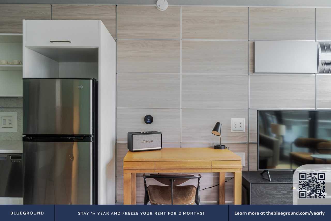 303 Battery St #762 - Photo 7 of 26