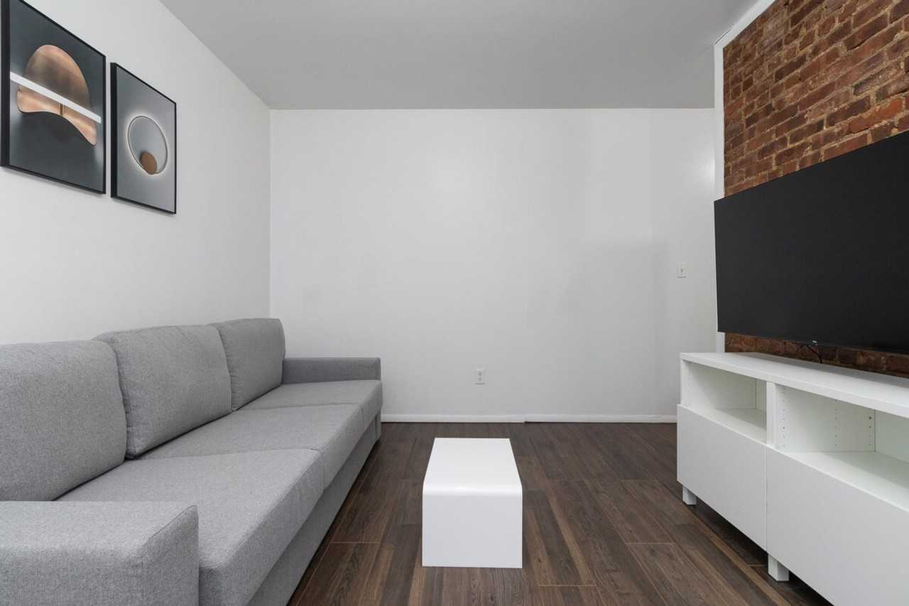 1823 2nd Ave #1059823P - Photo 3 of 28