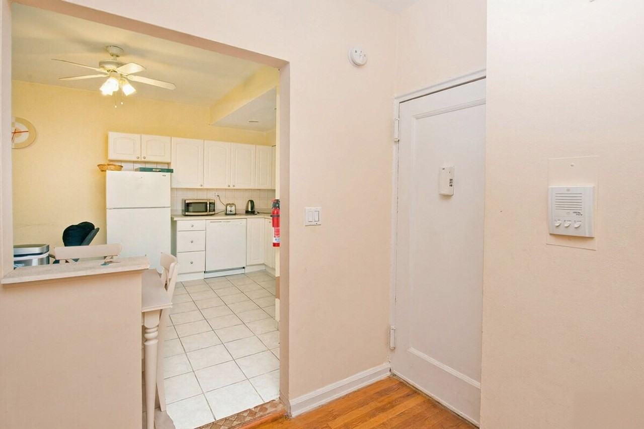 236 E 80th St #1032066P - Photo 7 of 24