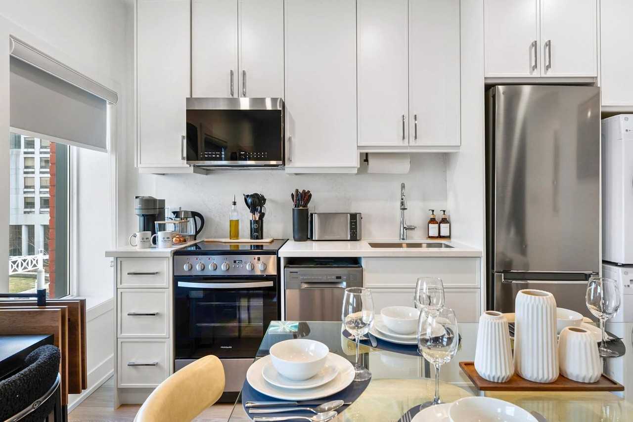 168 McCaul Street - Photo 2 of 19