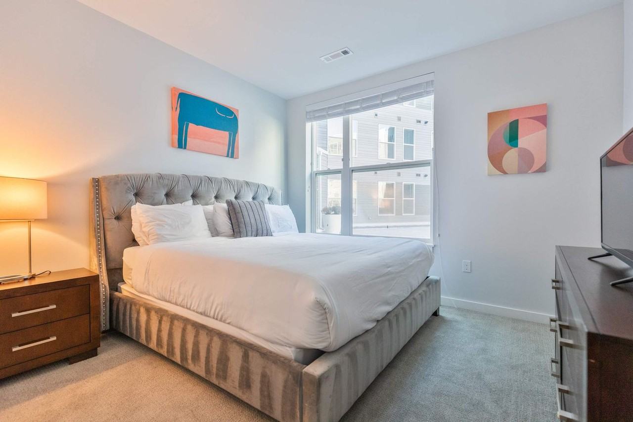 305 Winter St #1073615P - Photo 2 of 16