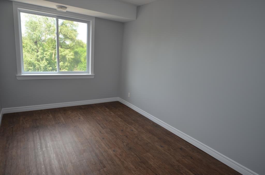 315 Glendale Avenue #411 - Photo 5 of 24