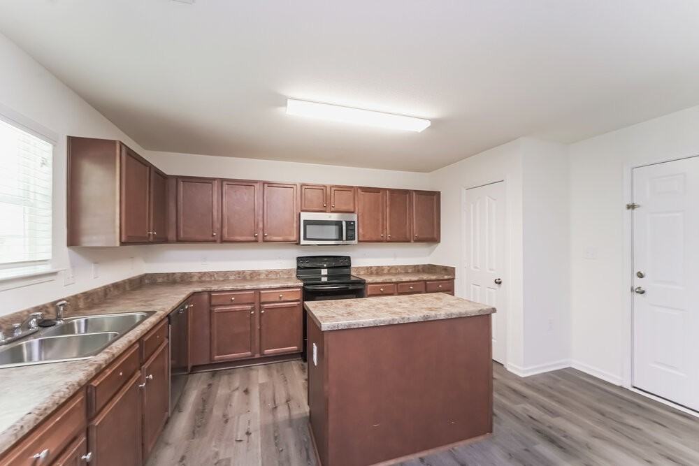 4807 Manchineel Ln - Photo 7 of 17