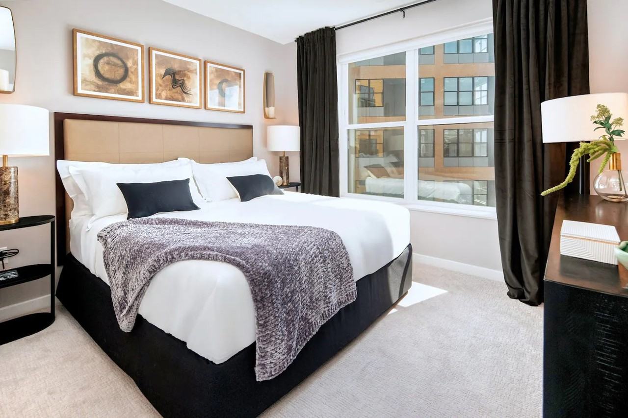 240 Congress Ave #1380089P - Photo 5 of 50