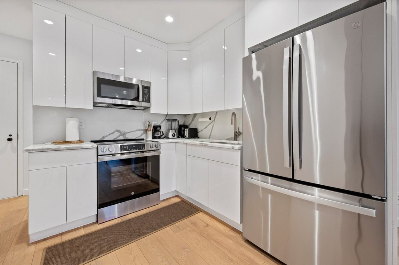 472 Columbus Ave #1388746P - Photo 4 of 15