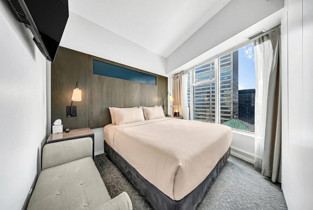 1 King St W #1388909P - Photo 4 of 32