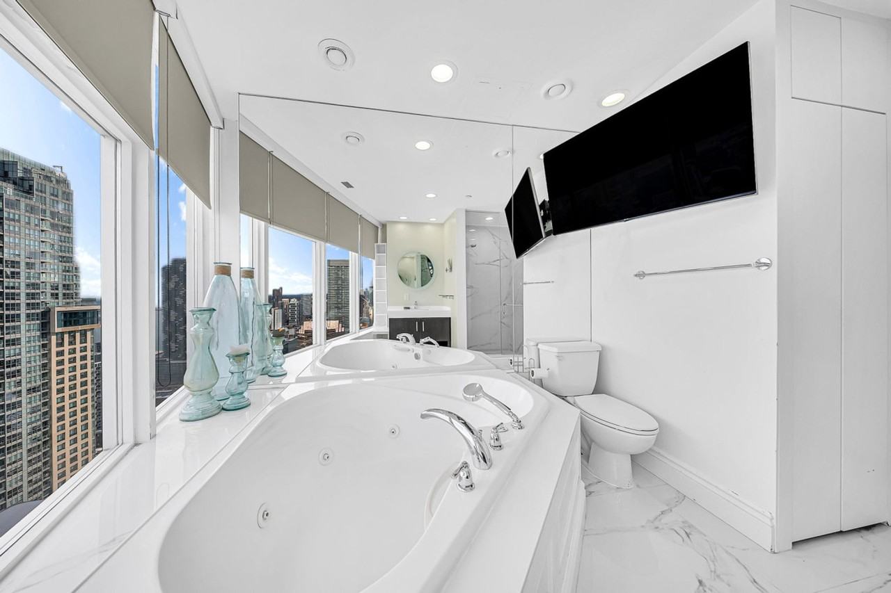 1 King St W #1388909P - Photo 5 of 32