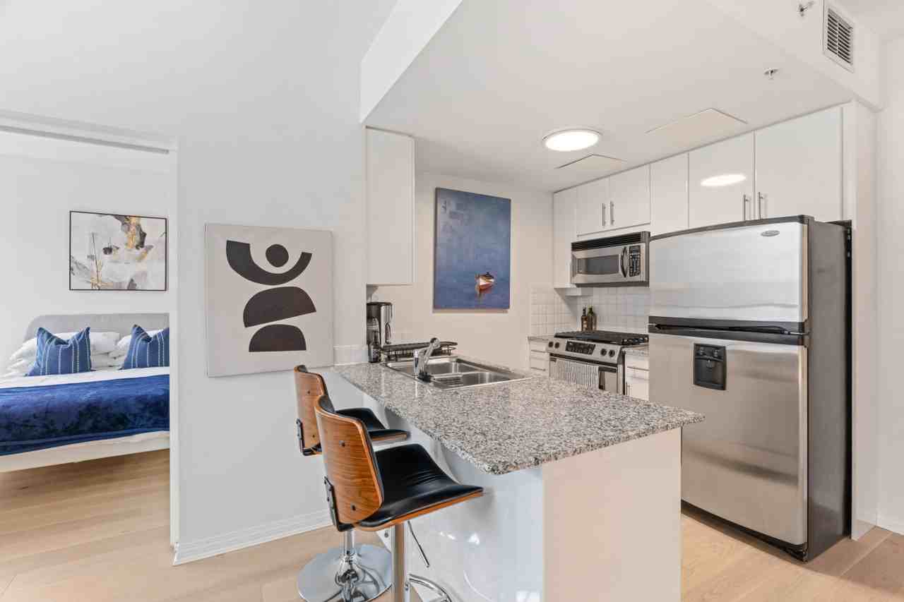 168E Esplanade E #1438322P - Photo 3 of 23