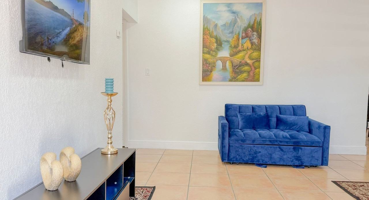 340 Tamiami Canal Rd #1463287P - Photo 5 of 28