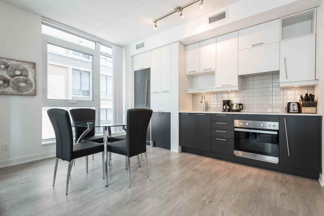 199 Richmond St W #1471511P - Photo 4 of 12