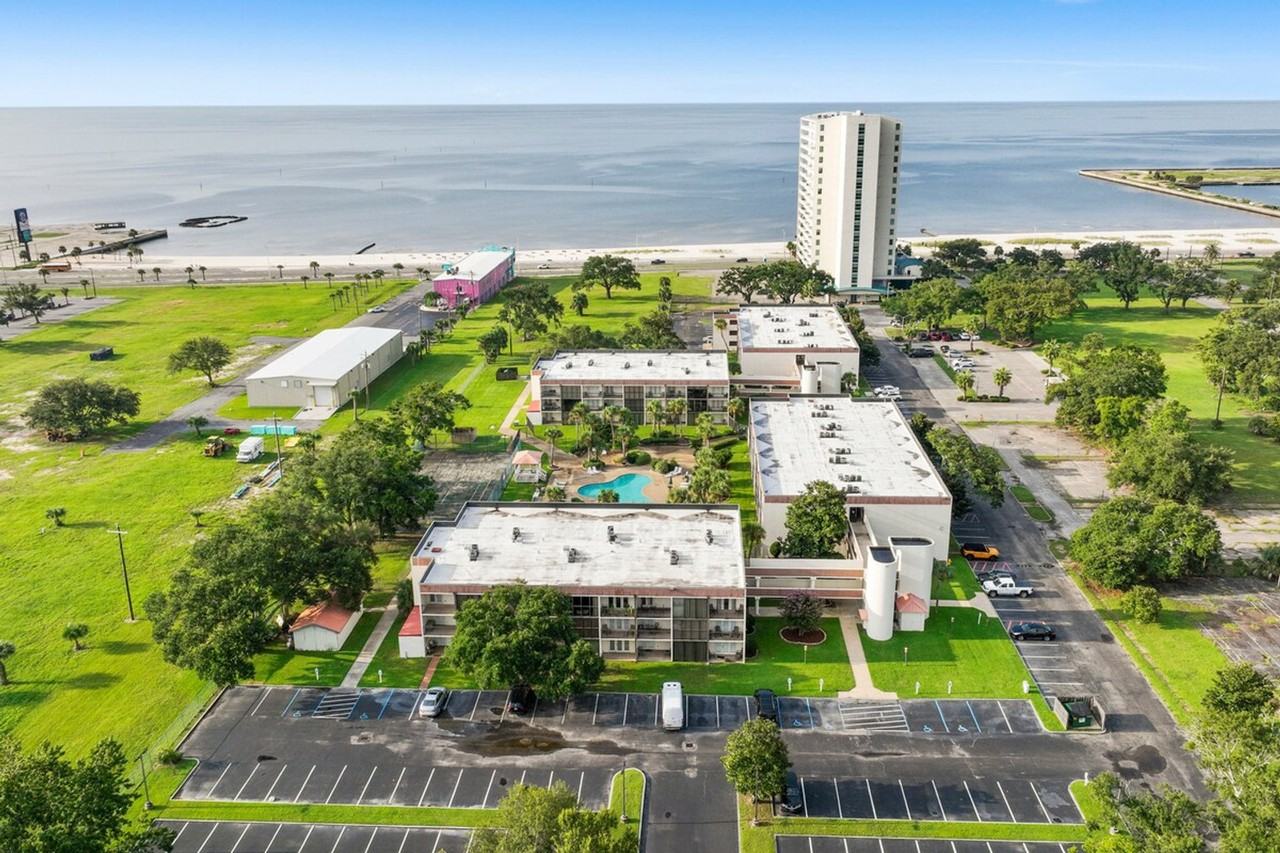 2046 Beach Blvd #1473633P - Photo 2 of 28