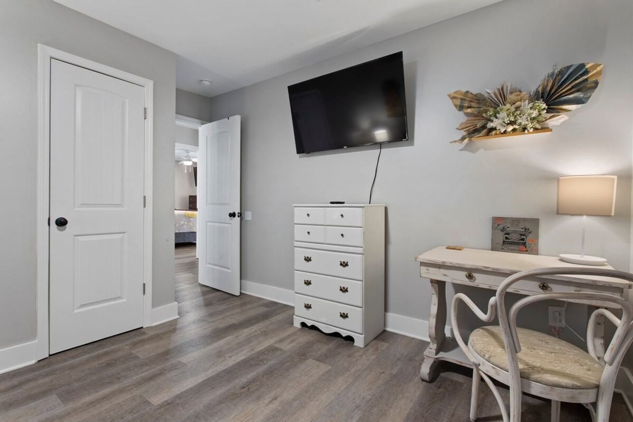 6733 Mary St #1491689P - Photo 7 of 26