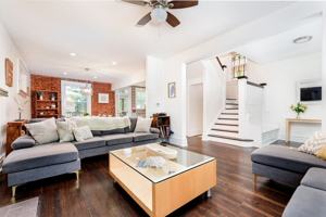 featured image of 3971 Juniata St