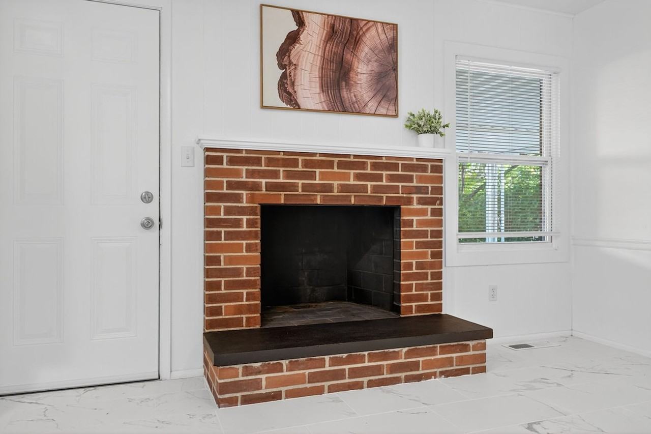 1415 Lindsay Ln #1472900P - Photo 7 of 45