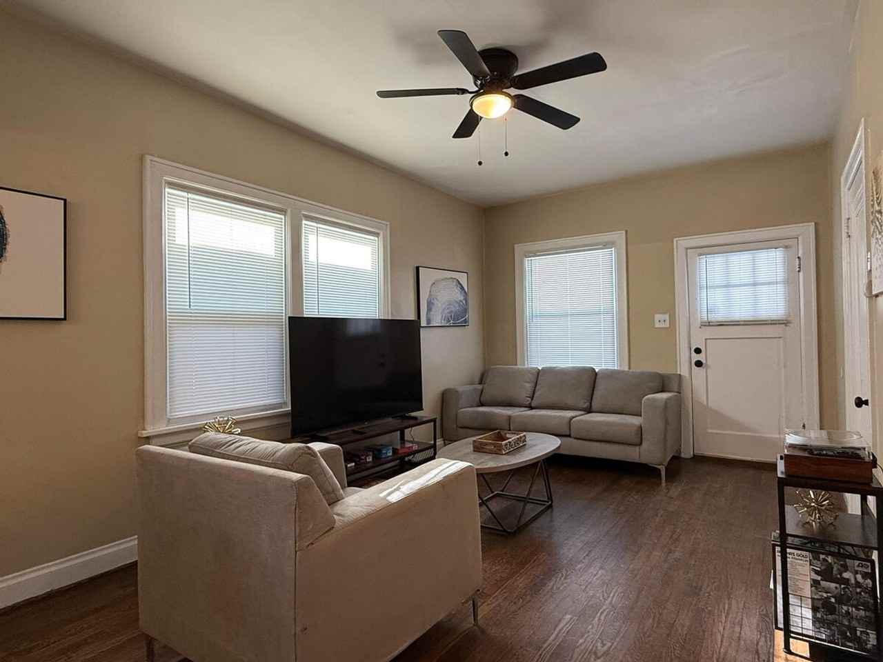 2207 Mccausland Ave #1472904P - Photo 4 of 30