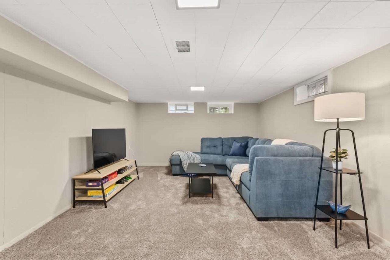 6536 Lawnwood Ave #1496105P - Photo 6 of 45