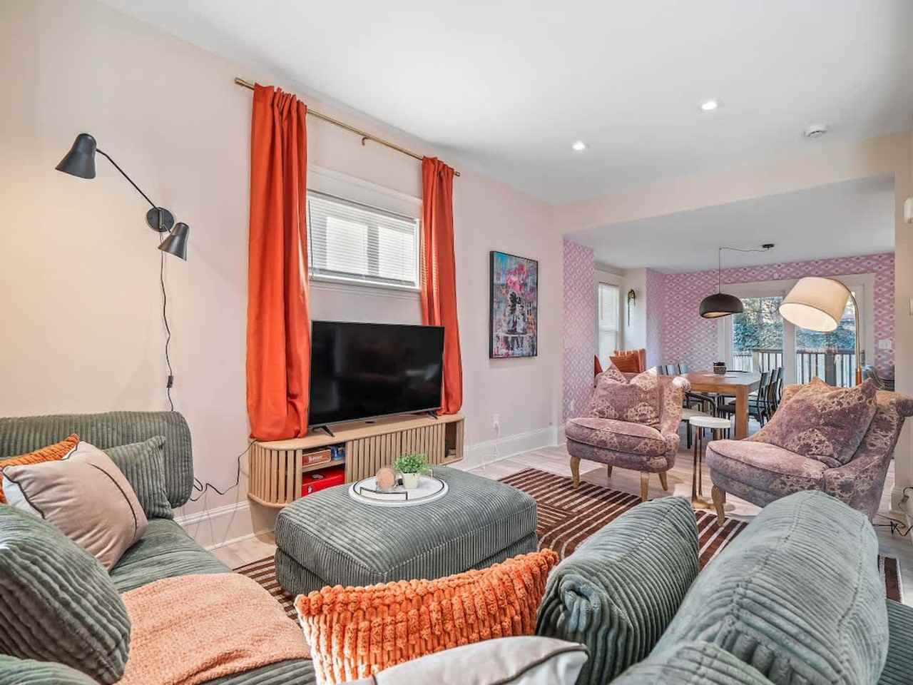 6110 Ellen Ave #1496111P - Photo 4 of 47