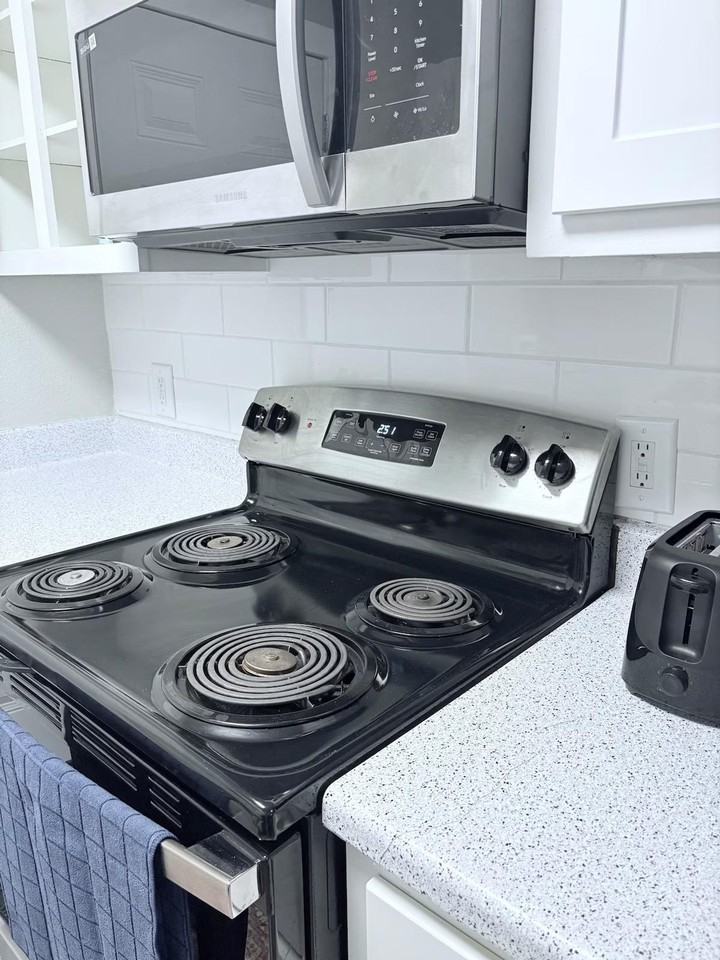 111 W William Cannon Dr #1497891P - Photo 4 of 17