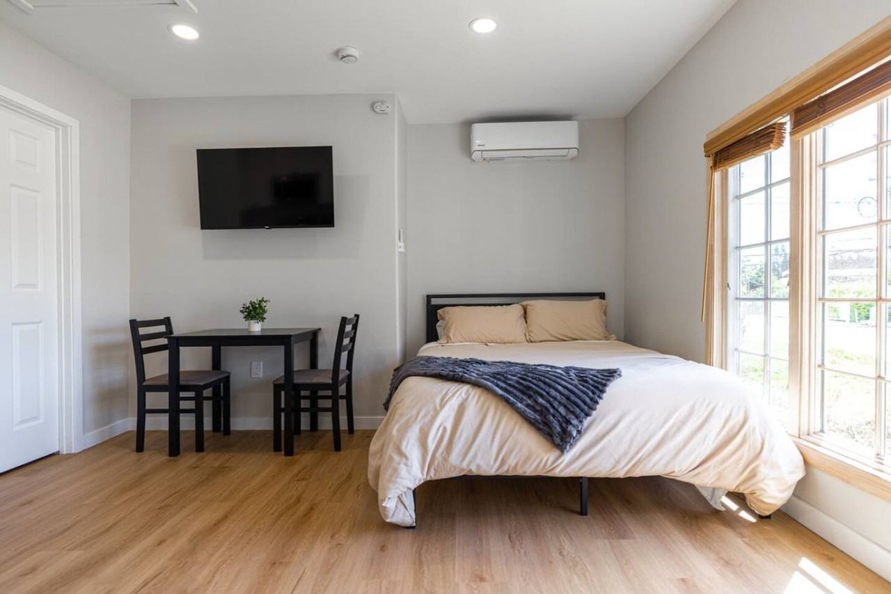 8120 Melrose Ln #1499145P - Photo 4 of 16